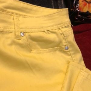 Pretty Bright summer jeans 👖